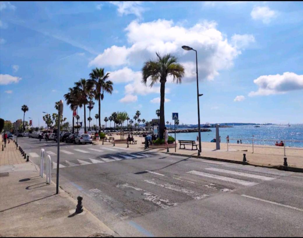 Studio Tout Confort Bord De Mer Vallauris Dış mekan fotoğraf