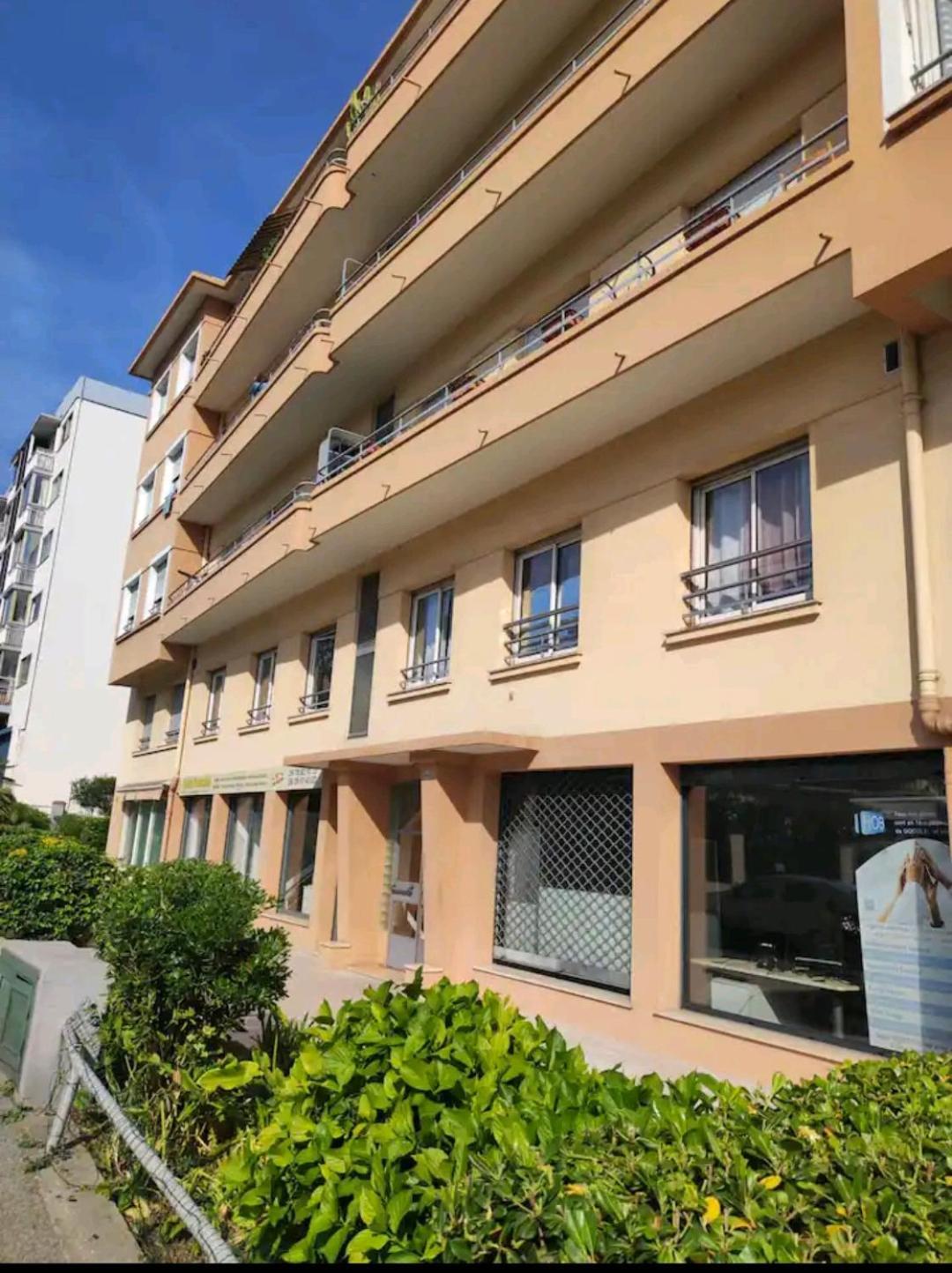 Studio Tout Confort Bord De Mer Vallauris Dış mekan fotoğraf
